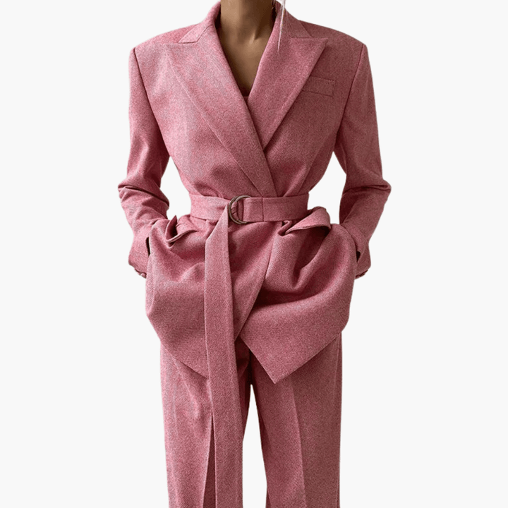 Stilvolles und anspruchsvolles Blazer-Set für Frauen - SchmiedeMode
