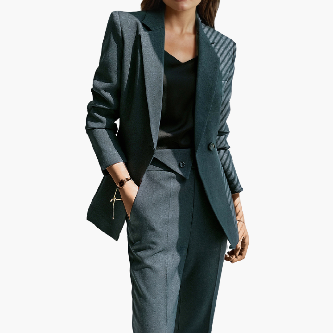 Eleganter Blazeranzug für Damen - mit taillierter Hose