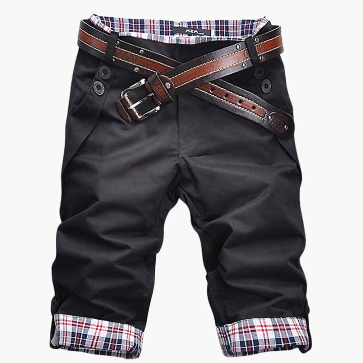 Herren Baumwollshorts mit Gürtel und Karoaufschlägen knielang
