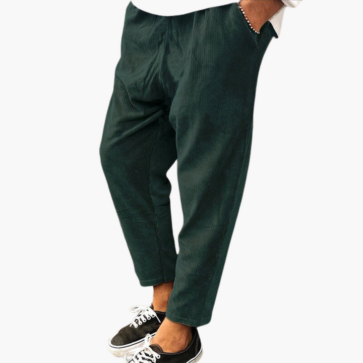 Herren Cordhose mit Stretchbund und geradem Bein