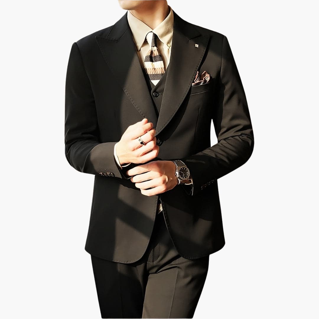 Herren Anzug dreiteilig mit Weste und Slim Fit Schnitt