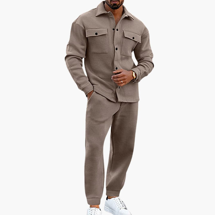 Zweiteiliges Herren Set mit Langarmhemd und Hose