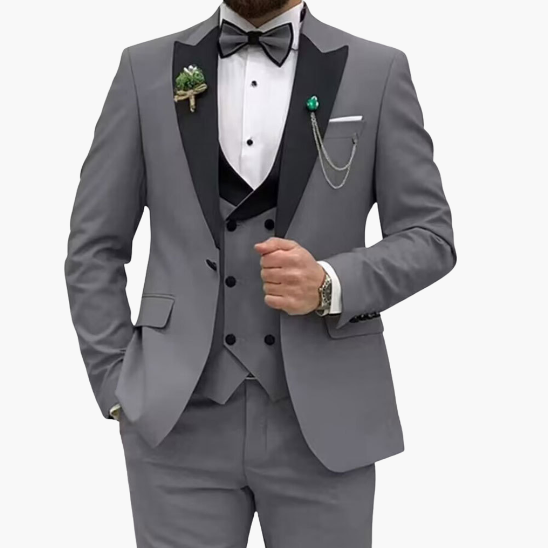 Herren Anzug dreiteilig mit Slim Fit und Kontrastrevers
