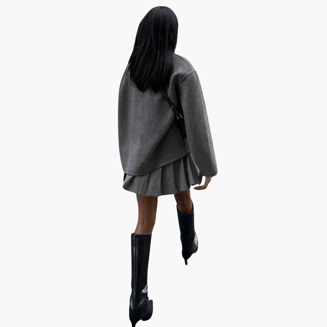 Damenjacke mit weitem Schnitt und Knopfverschluss vorn