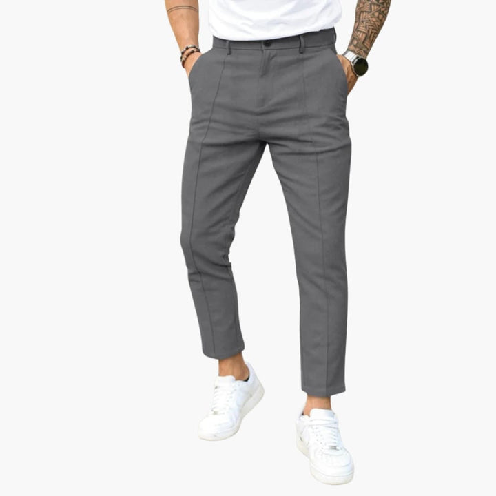 Herren Hose mit Knopfverschluss und Seitentaschen